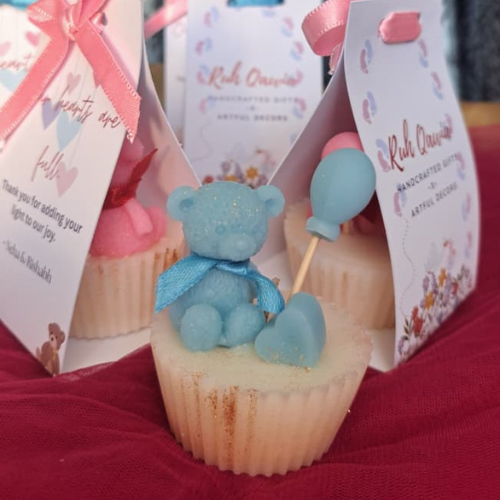 teddy cupcake candle